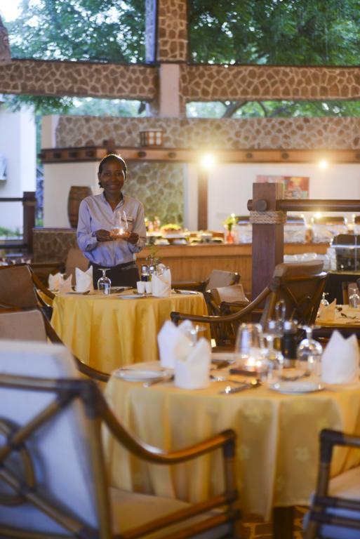 Ledger Plaza Bahari Beach Hotel Dar es Salaam Exteriör bild