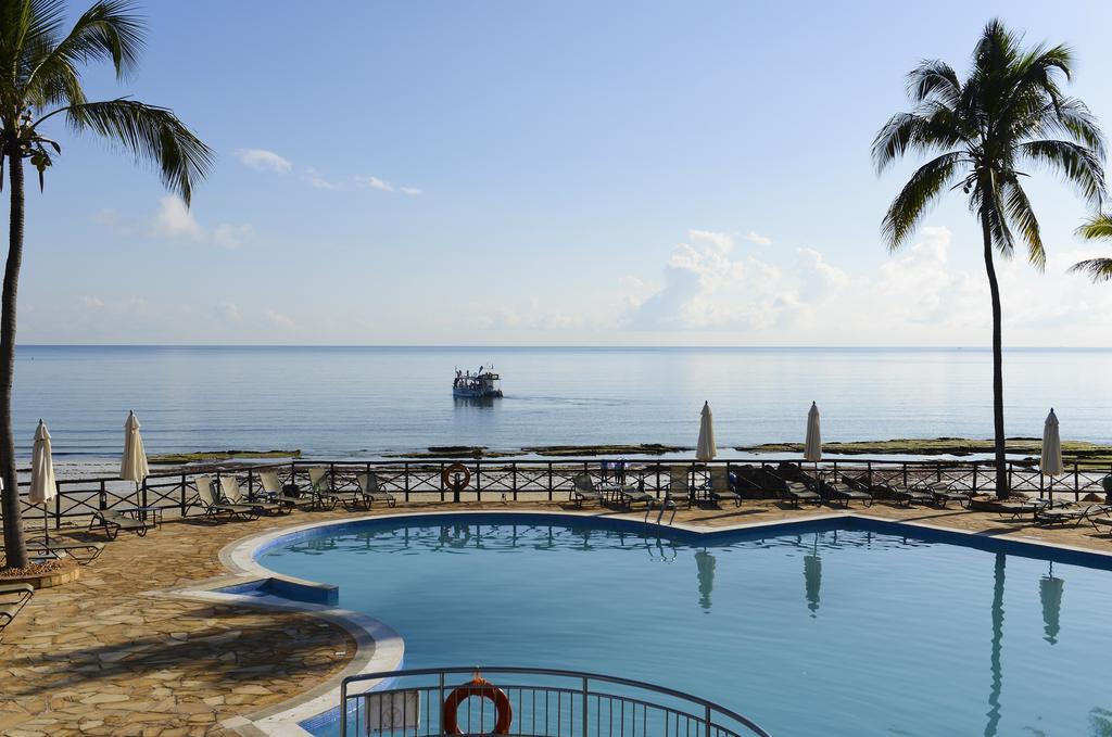 Ledger Plaza Bahari Beach Hotel Dar es Salaam Exteriör bild